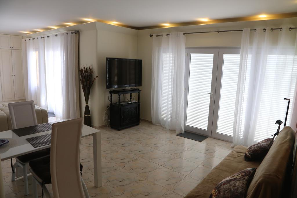 Penthouse Ventur Apartment Canico  Room photo